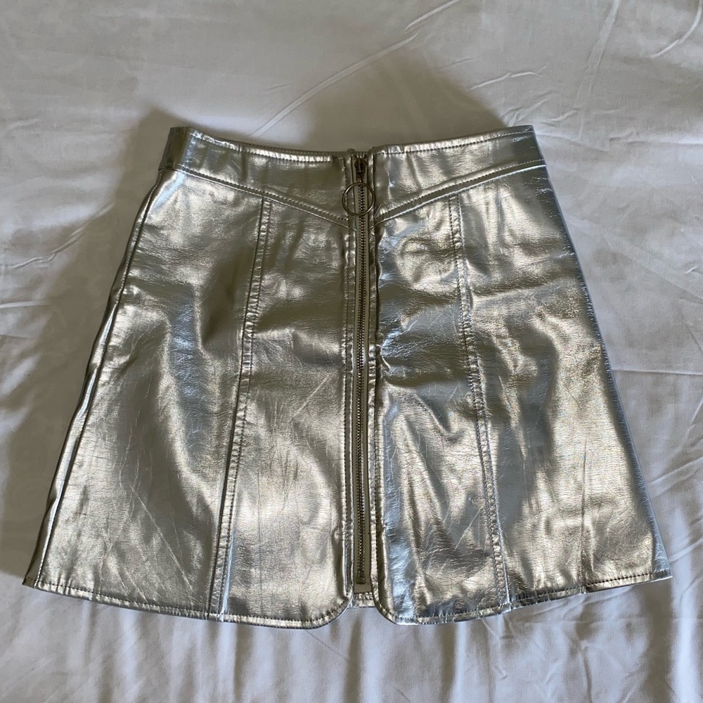 Silver metallic mini skirt